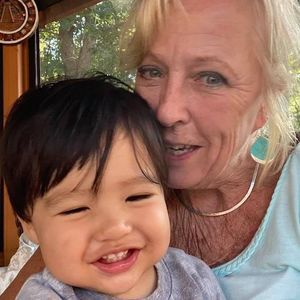 Meet your Posher, Debbie